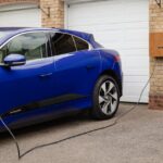 choisir un fabricant de bornes de recharge pour entreprise ou copropriété