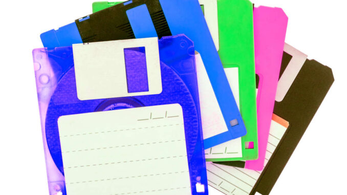 art-disquettes-repartie-legere