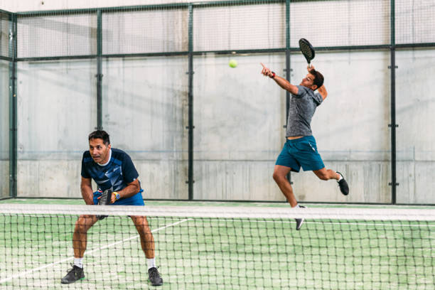Entreprise construction terrain de tennis