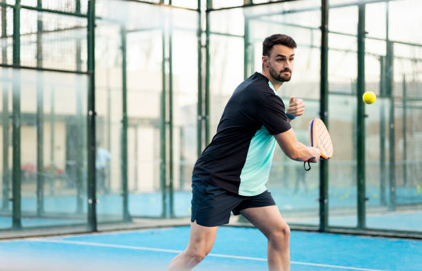 Construction court de tennis